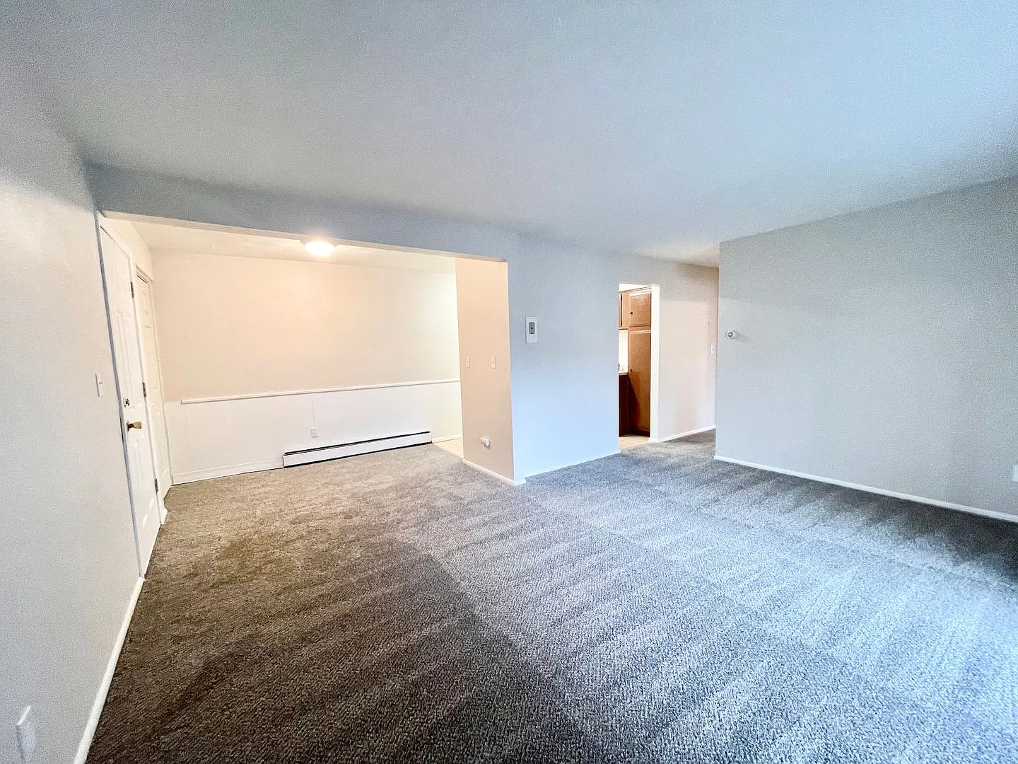 920 Kingsway Drive — Photo 4