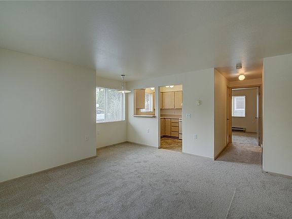 5th image of 16221 NE 81st St APT 202