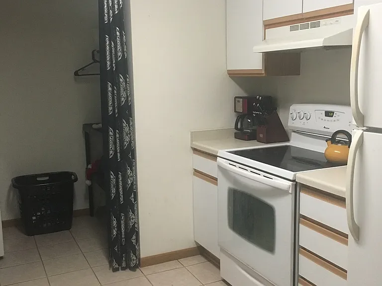 Windsor Pond Apartments — Photo 79