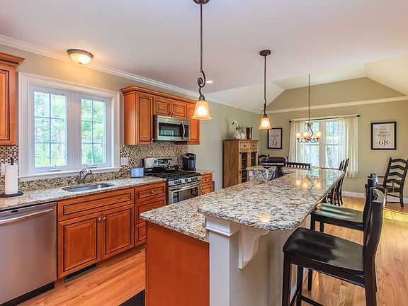 2nd image of 49 Surrey Ln #49