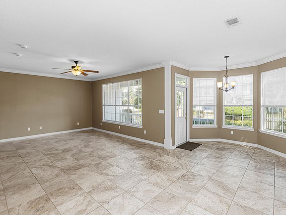 4th image of 1184 N Bayshore Dr