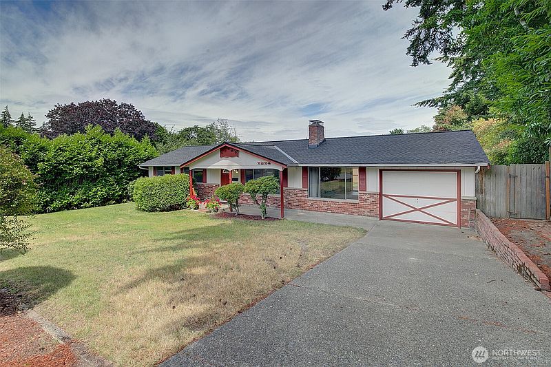 2nd image of 2524 SW 325th Place
