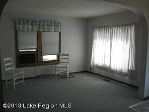 2nd image of 208 Woodland Ave W