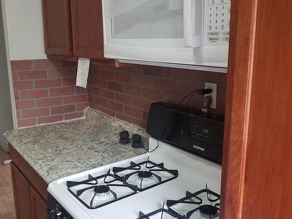 3rd image of 1404 Saint Elizabeth St