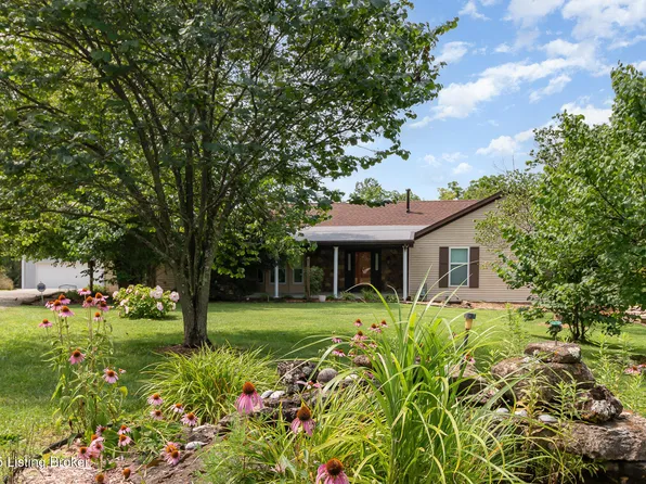 3304 Tara Ct, La Grange, KY 40031