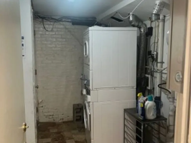 8 Saint Lukes Rd #B — Photo 20