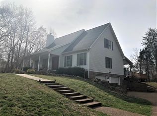 245 Windsor Dr, Cookeville, TN 38506