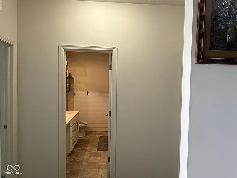 1190 Sunset Blvd — Photo 17