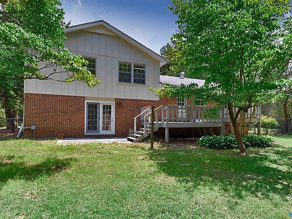 5th image of 11302 Woodcrest Dr SE