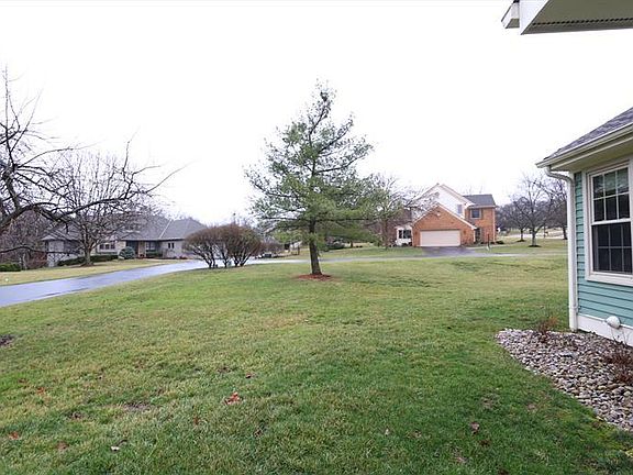 4th image of 3726 Sherbrooke Dr