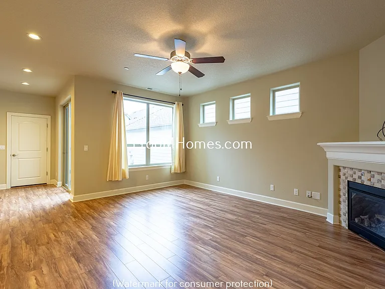 10655 SW Barber St — Photo 4