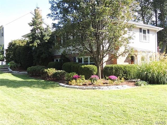 2nd image of 646 S Berry Rd