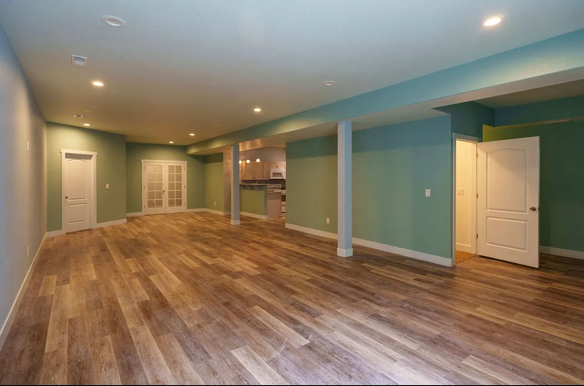 3 bed, 1600 sqft, $1,800 — Photo 2