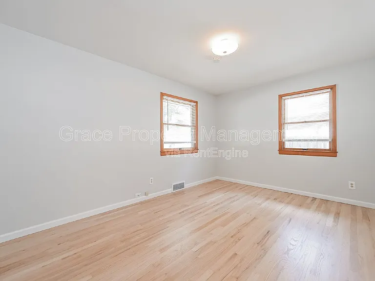 2610 S Gaylord St — Photo 6