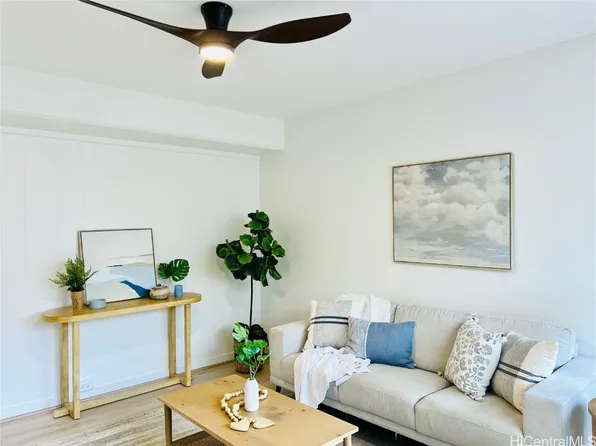 904 Lunalilo St APT 6, Honolulu, HI 96822