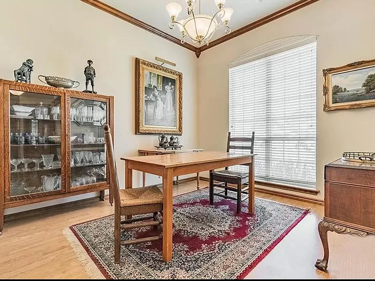 16009 Heather Ct — Photo 17