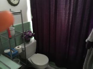 811 Gloucester Rd, Saluda, VA 23149