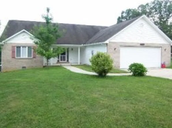 8829 Cherokee Trl, Crossville, TN 38572