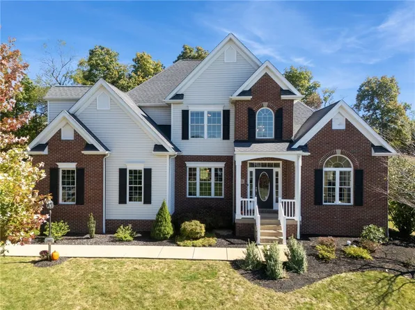 422 Southfield Dr, Greensburg, PA 15601