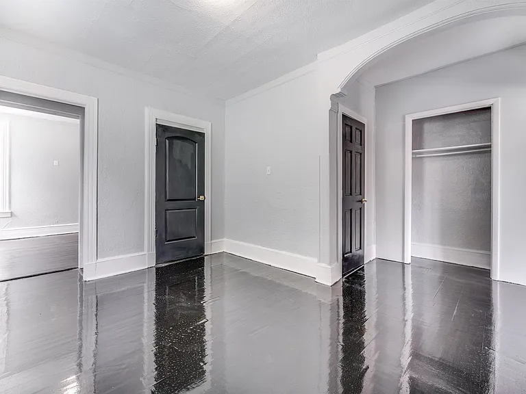 234 Summit Ave #2 — Photo 4