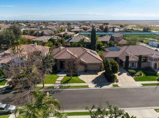 12719 Locksley Dr, Bakersfield, CA