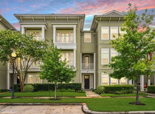194 W Breezy Way, The Woodlands, TX 77380