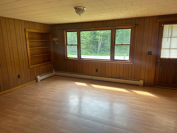 3rd image of 36 Mount Mica Rd