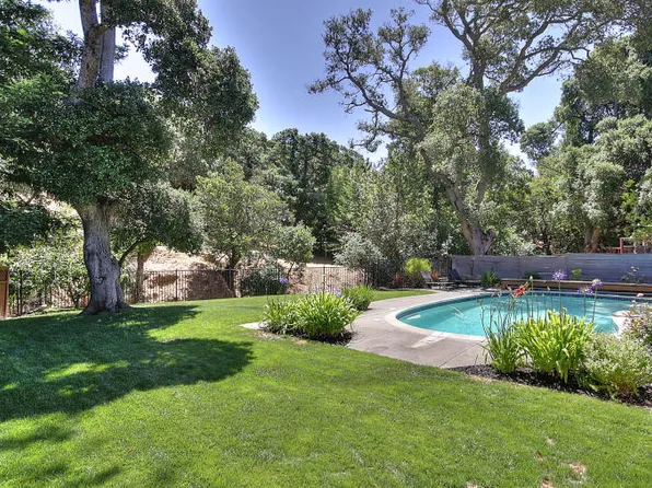 236 Knight Dr, San Rafael, CA 94901