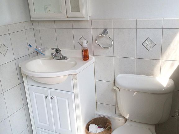 3rd image of 378 Elmwood Ave APT 4