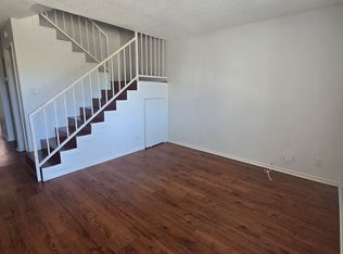 7057Jord, Canoga Park, CA 91303