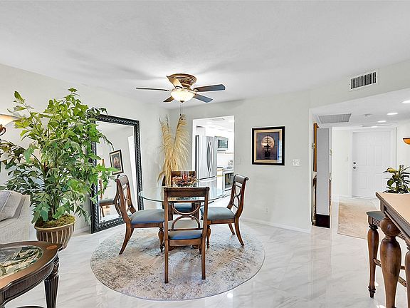 5th image of 1601 Abaco Drive #D3
