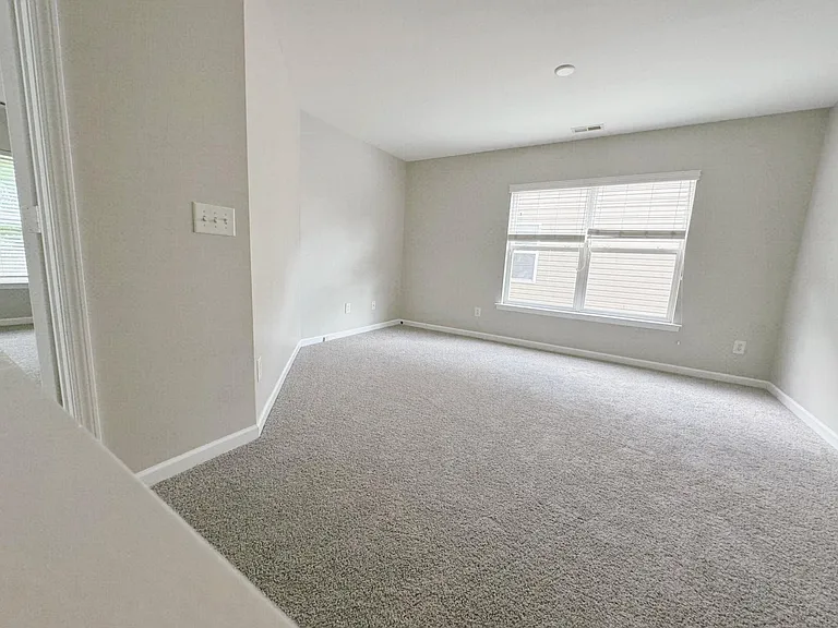 3021 Remington Oaks Cir — Photo 8