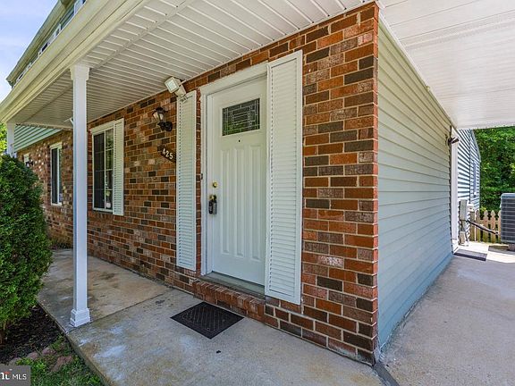 5th image of 425 Blossom Tree Ct