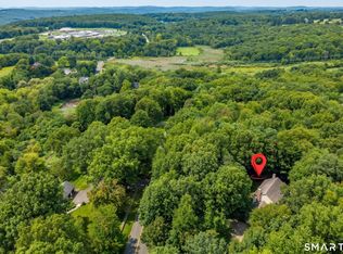 16 Jonathan Drive, Roxbury, CT 06783