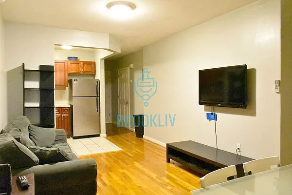 Rented by null | media 9