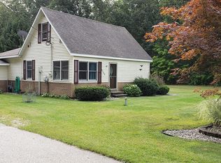 2589 Hall Rd, Muskegon, MI 49442