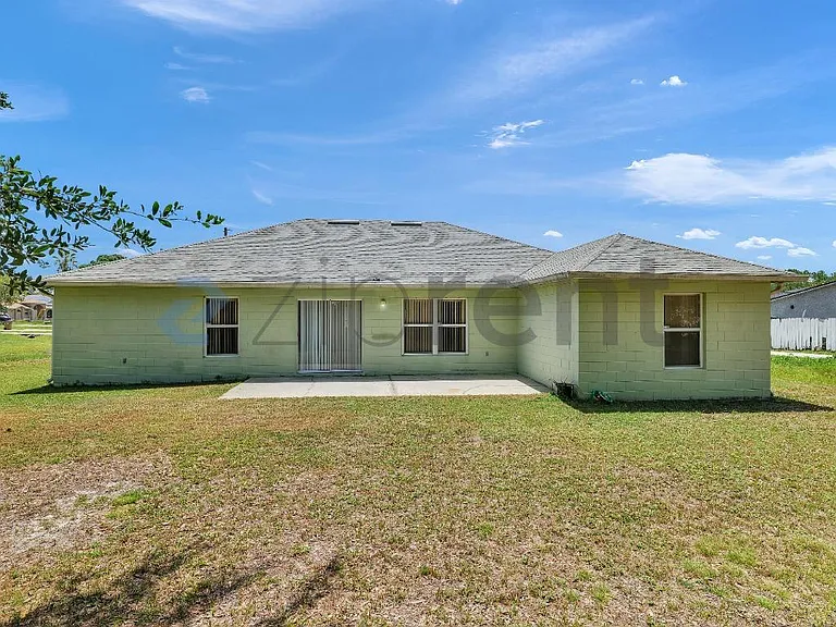228 Grifford Dr — Photo 18