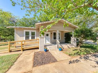 105 Madison St, Cleburne, TX 76033