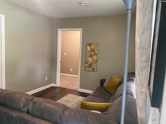 2nd image of 109 Christian St