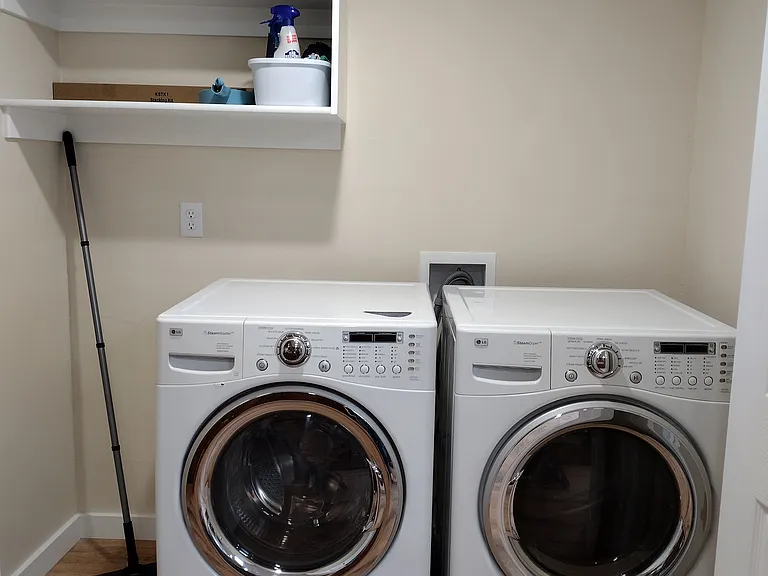 1354 N 45 E #1 — Photo 9