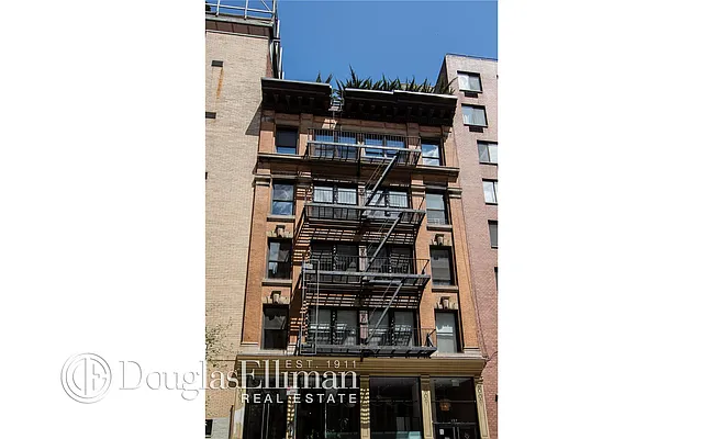 Rented by Douglas Elliman | media 22