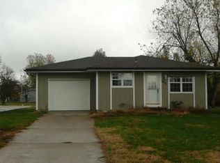 1844 N Patterson Ave, Springfield, MO 65803