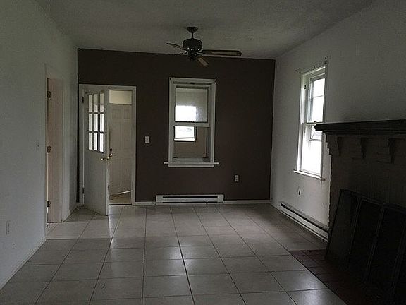 4th image of 10330 Kings Hwy
