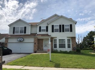 4 Hastings Ct, Lake In The Hills, IL 60156