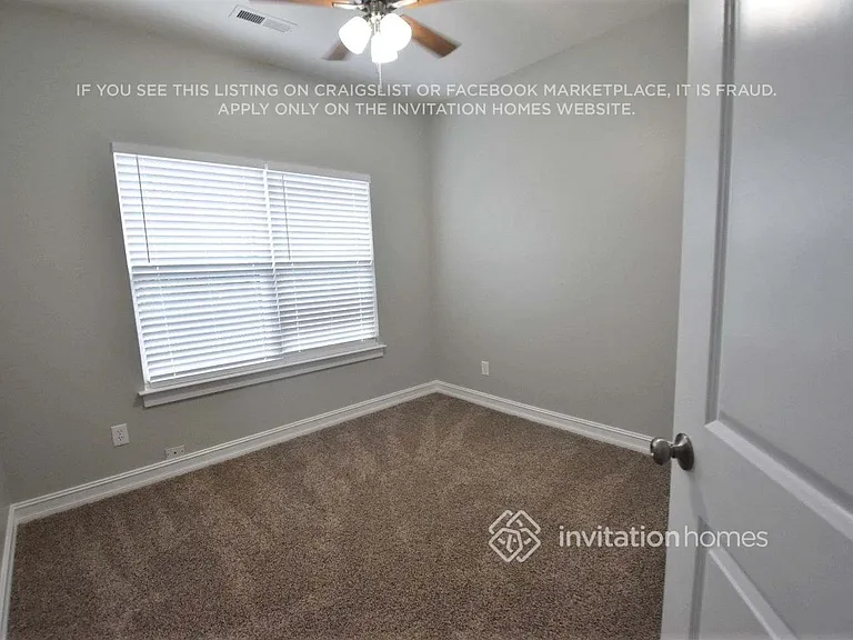 8527 Castle Cliff Dr — Photo 8