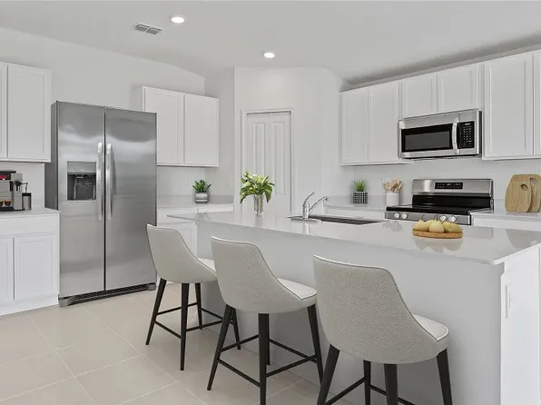 1331 Blue Ash Ln, Deland, FL 32720