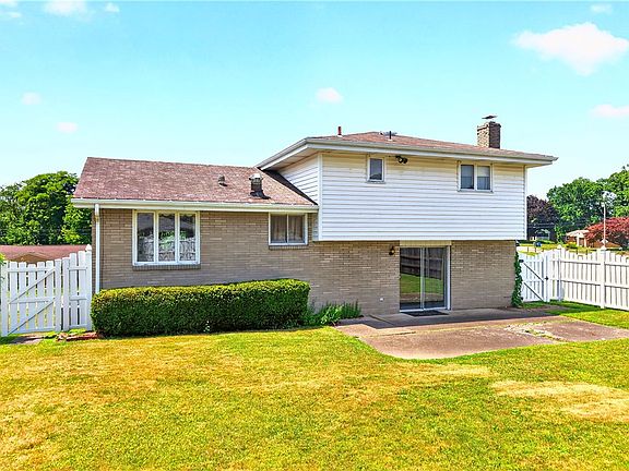 2nd image of 203 Halsey Dr