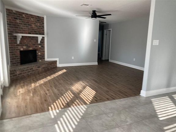 3rd image of 225 River Point Dr