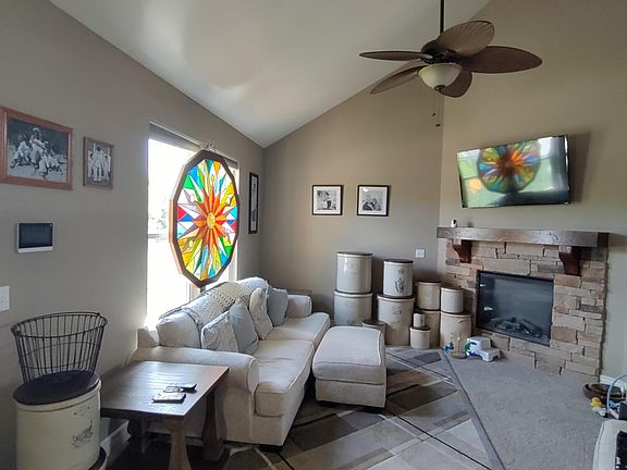 5th image of 13685 Nottoway Ct
