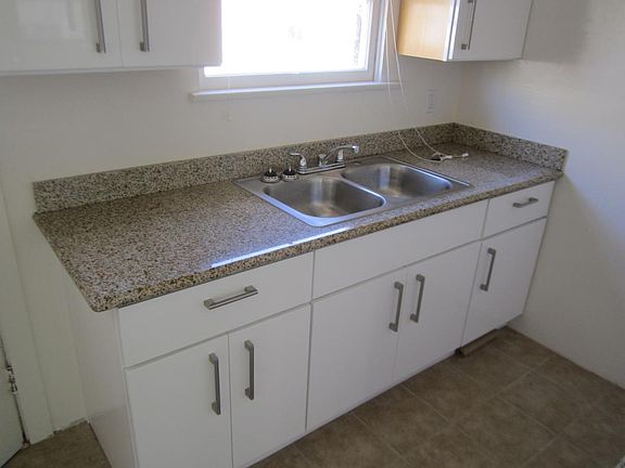 4th image of 407 E Chapel St APT G